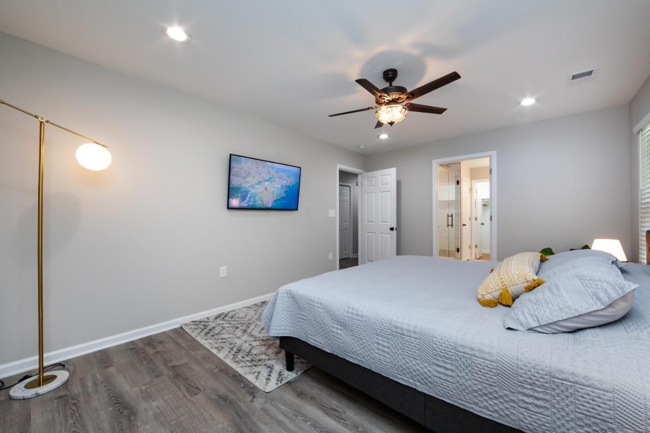Brandnew Spacious 4 Bedroom House Minutes To Uptown Σάρλοτ Εξωτερικό φωτογραφία