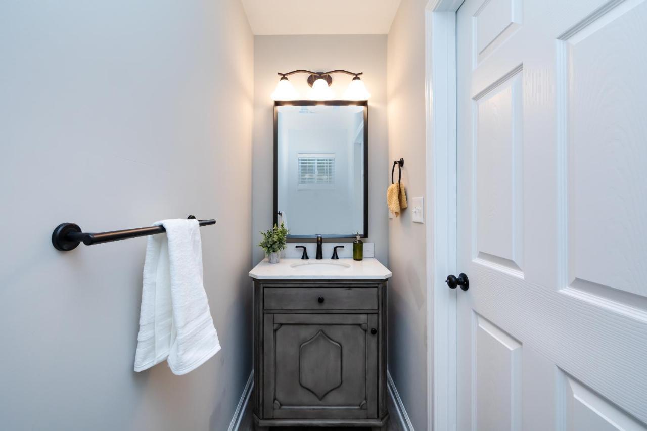 Brandnew Spacious 4 Bedroom House Minutes To Uptown Σάρλοτ Εξωτερικό φωτογραφία