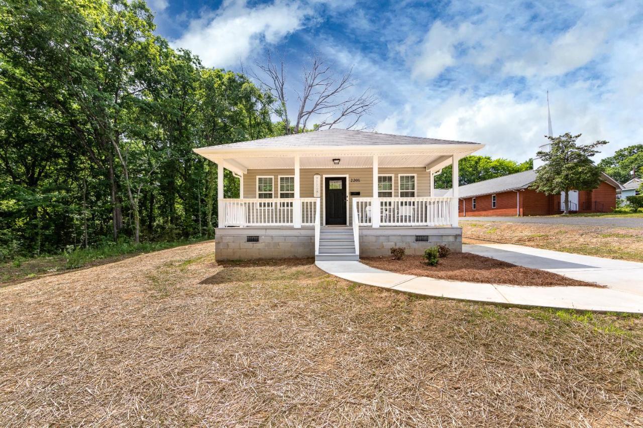 Brandnew Spacious 4 Bedroom House Minutes To Uptown Σάρλοτ Εξωτερικό φωτογραφία