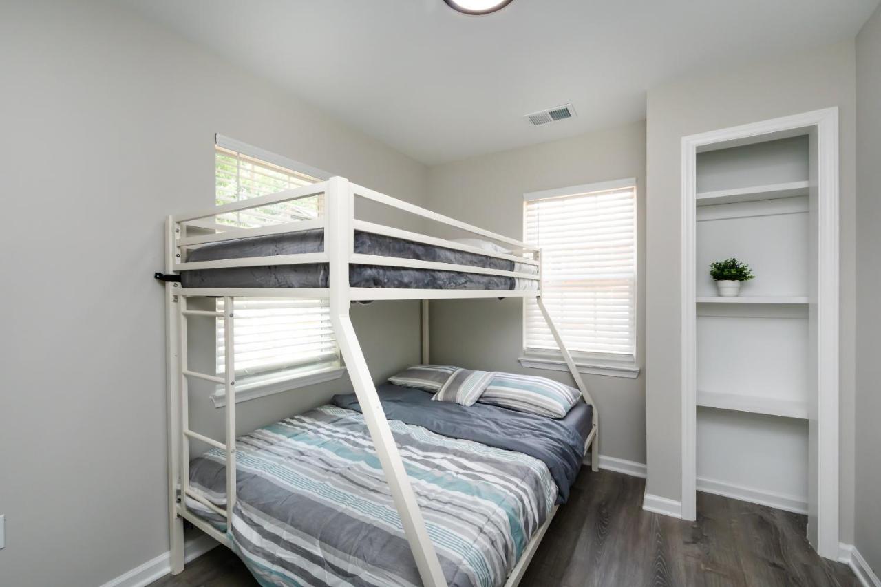 Brandnew Spacious 4 Bedroom House Minutes To Uptown Σάρλοτ Εξωτερικό φωτογραφία